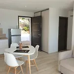 Villa L'arbousier 4 Pers Piscine Chauffee 2 Min En Voiture