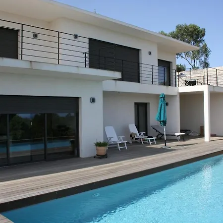 Villa L'arbousier 4 Pers Piscine Chauffee 2 Min En Voiture