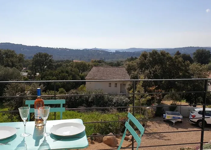 L'arbousier 4 Pers Piscine Chauffée 2 Min En Voiture Sainte-Lucie-de-Porto-Vecchio