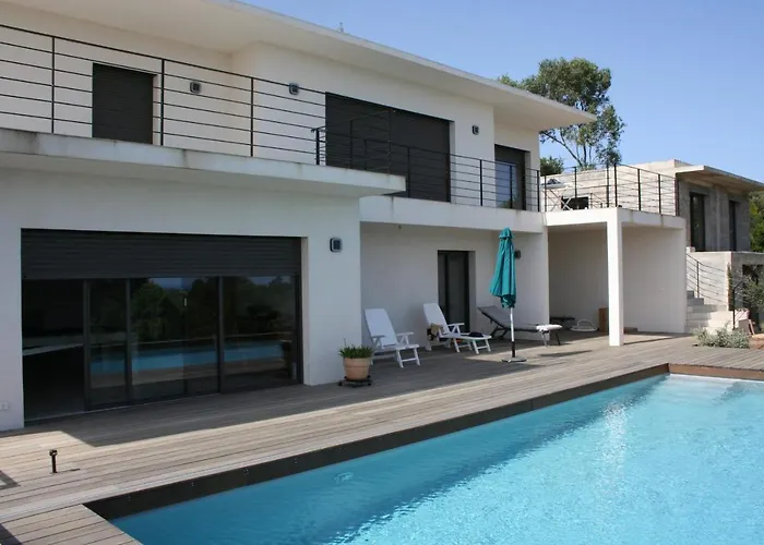 Villa L'arbousier 4 Pers Piscine Chauffee 2 Min En Voiture